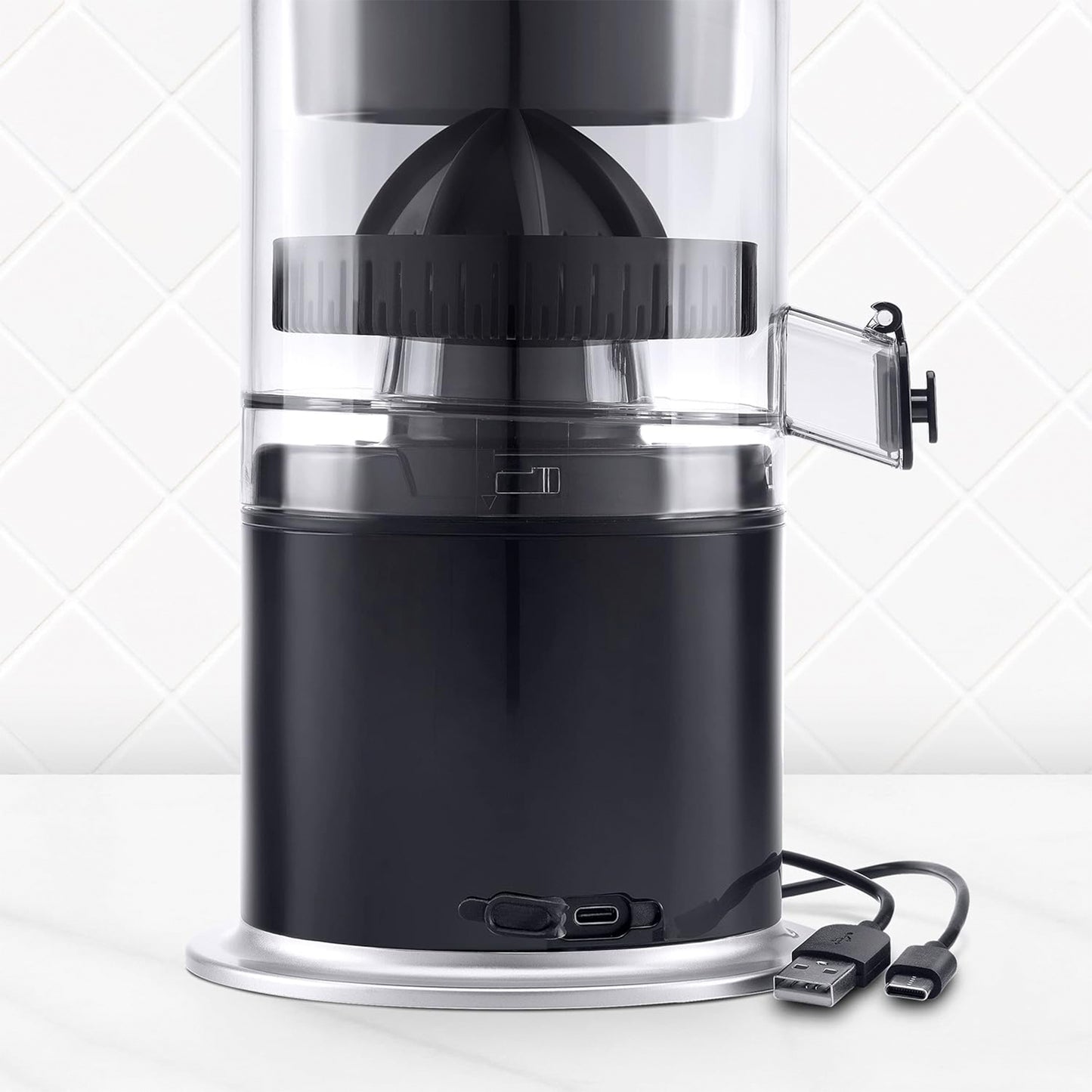Ufesa Squeeze & Go Citrus Juicer Electric with USB-C