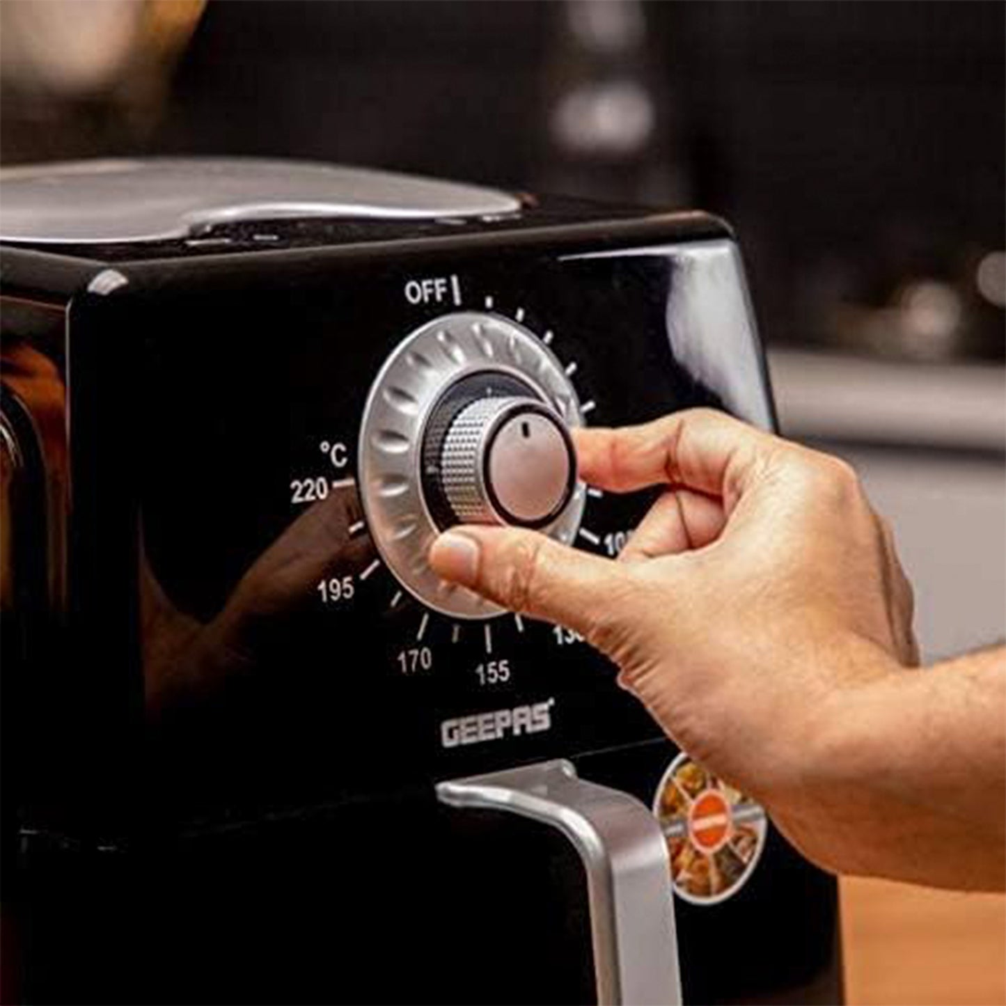 Geepas Air Fryer 8L 1700W (GAF37520)