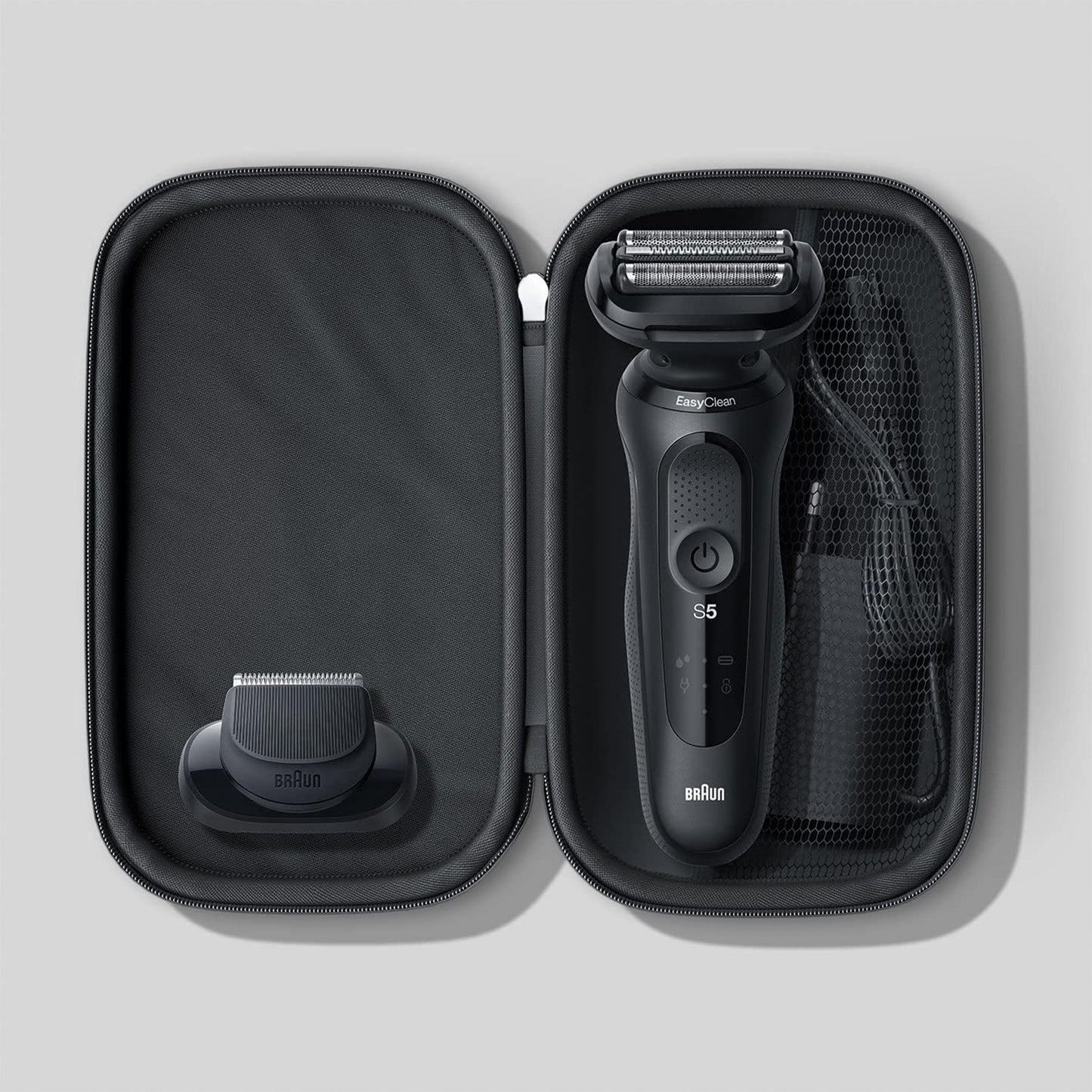 Braun Series 5 shaver With Travel Case (MBS5)