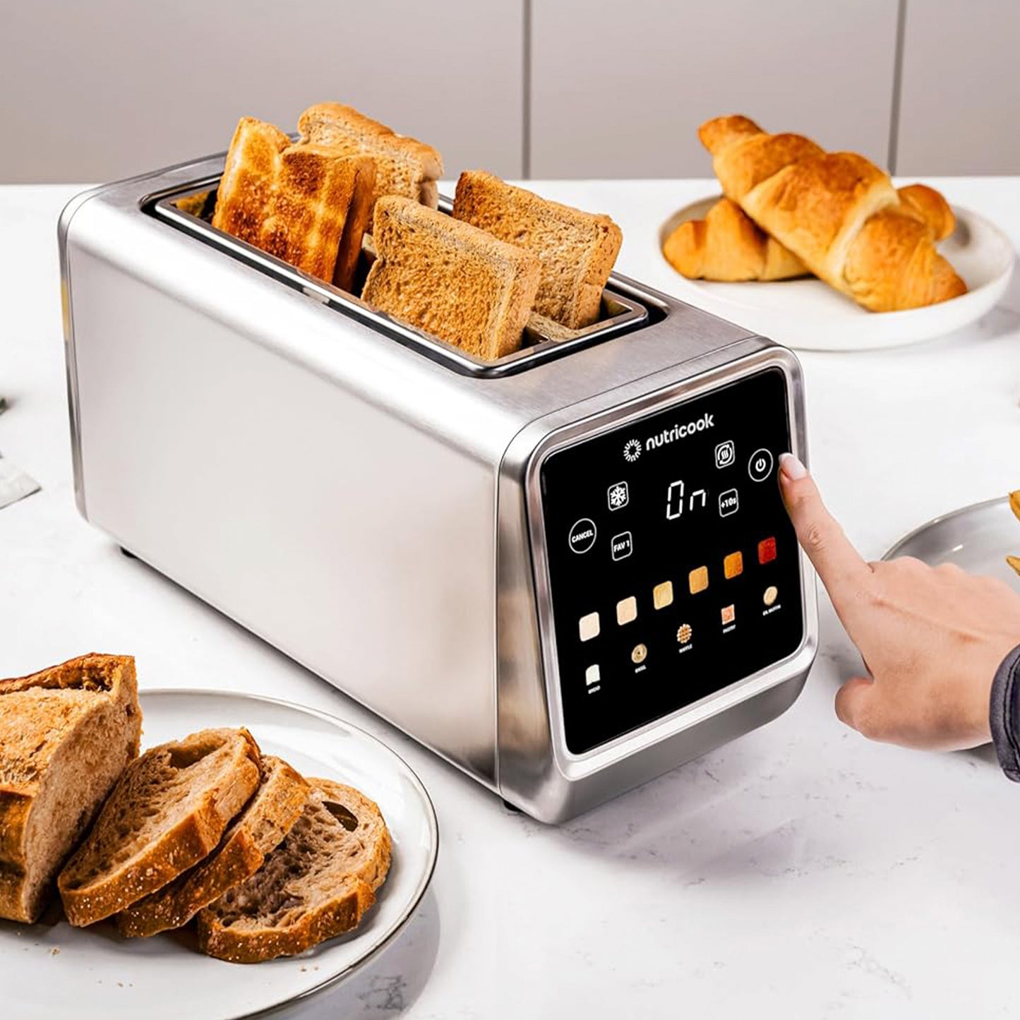 Nutricook 4 Slice Smart Toaster with Touch Screen (NC-TS401)