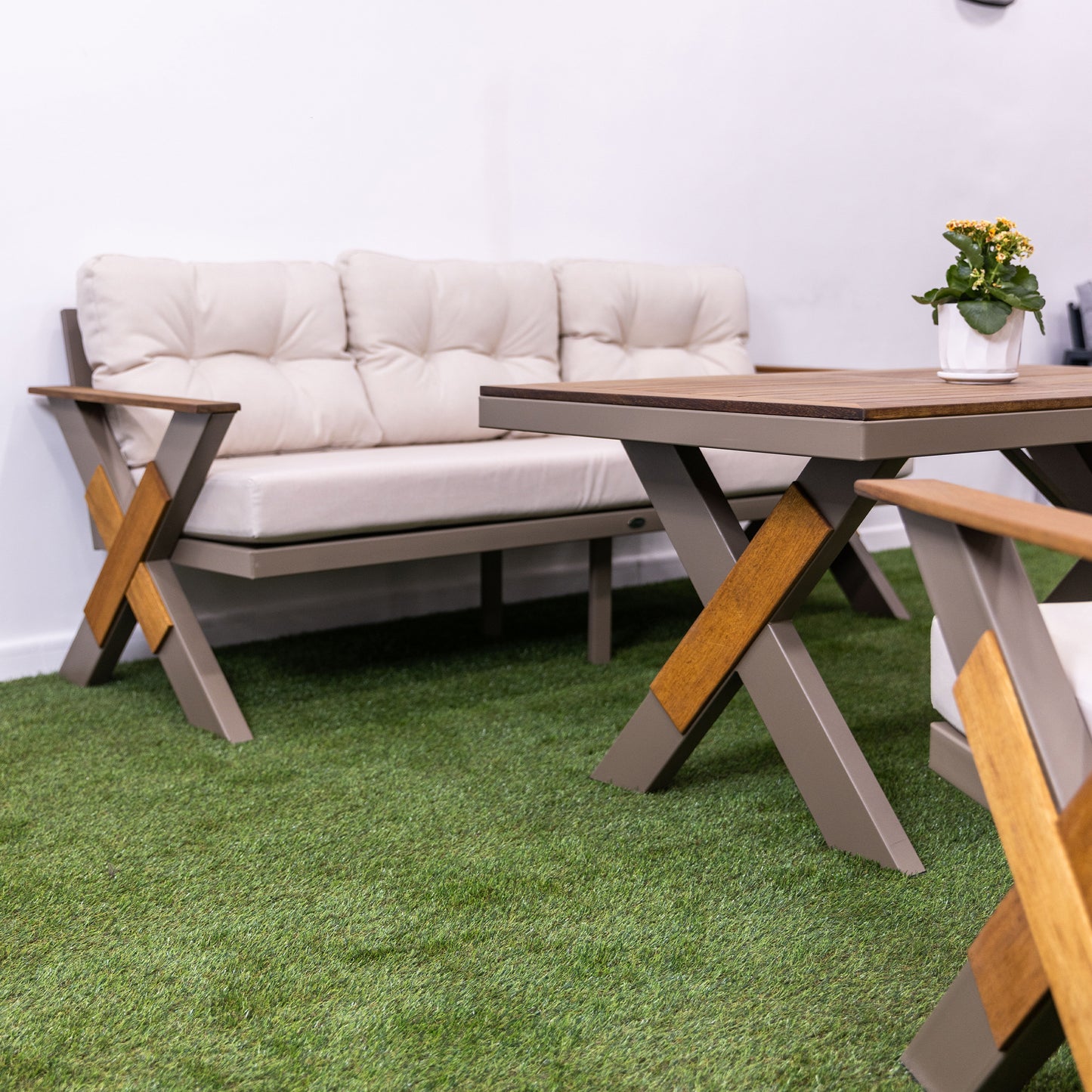 Lotus Lounge Set (5 Seaters) - Cream