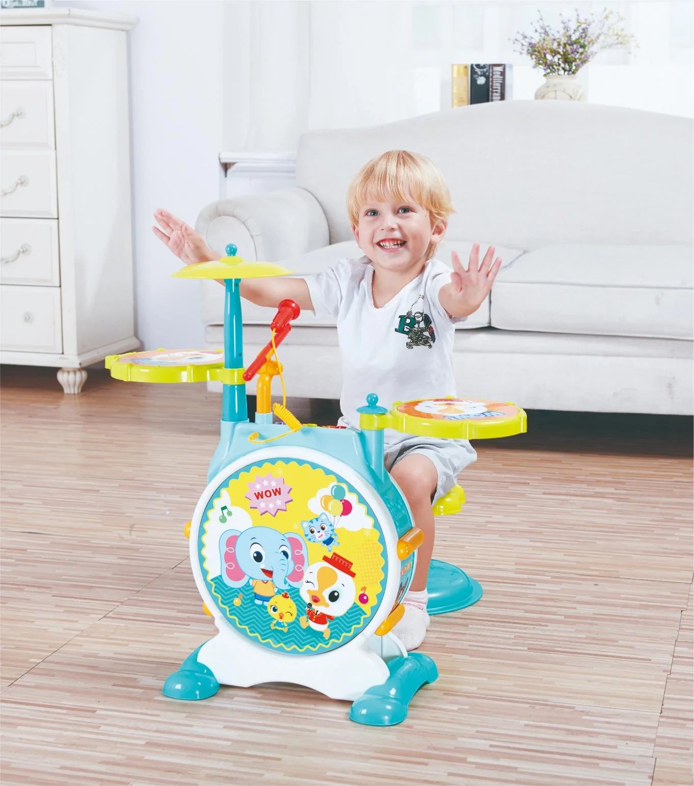 HOLA – Banging Bopping Drum Set