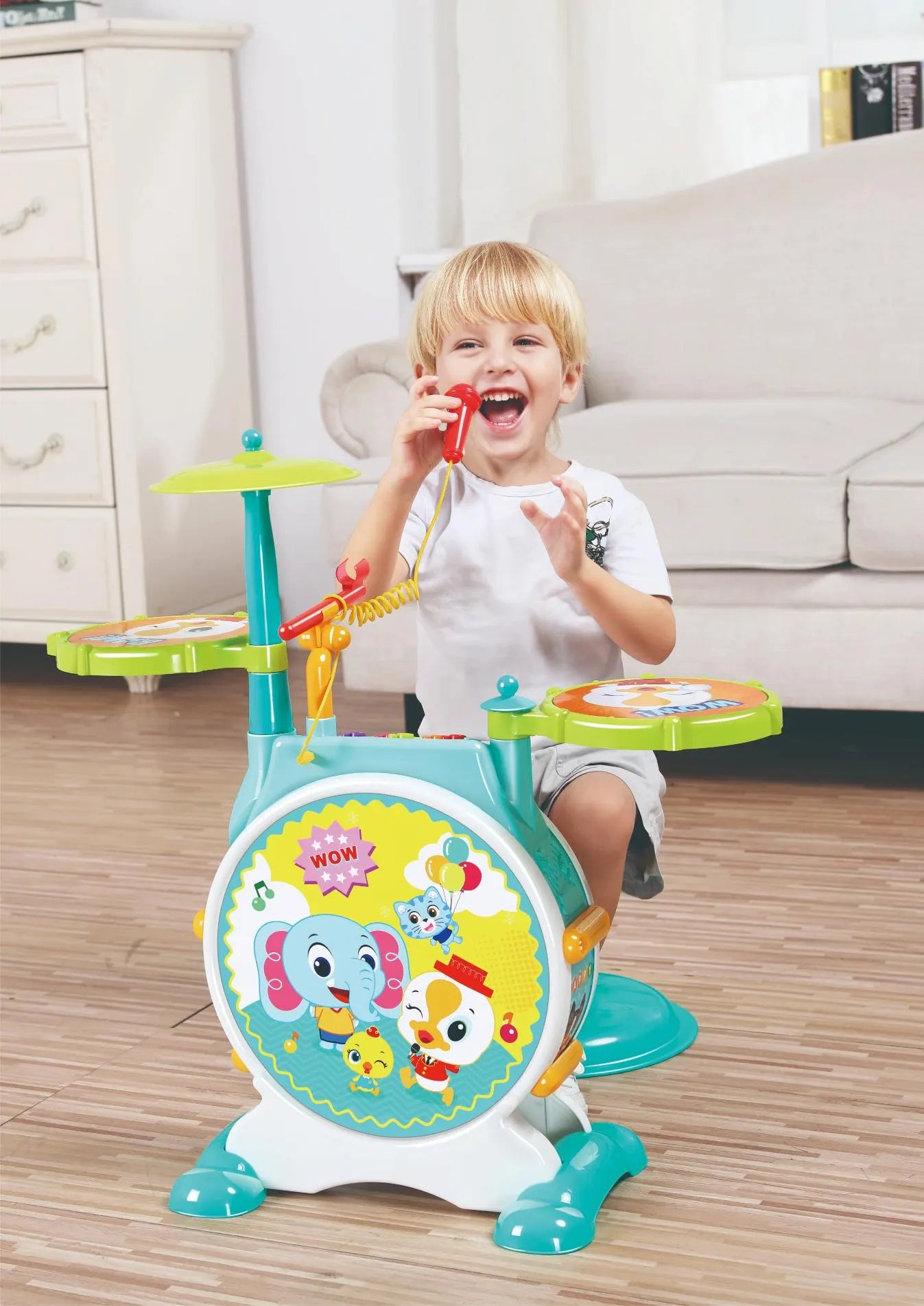 HOLA – Banging Bopping Drum Set