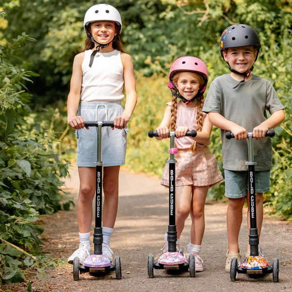 Boldcube – Big Three Wheel Scooter | Crystal Rubix | Ages 5-10
