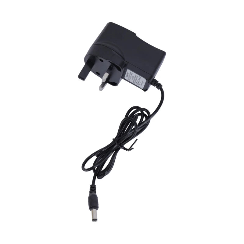 Geepas GPS5593N Rechargeable Power Station with Solar Panel & 4 LED Bulbs – 7000mAh