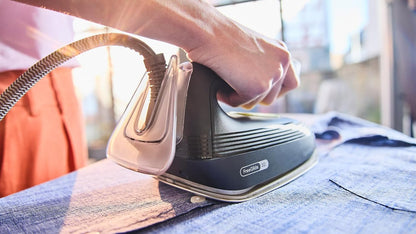 Braun CareStyle 3 IS3257BK, Steam Ironing Station with FreeGlide 3D Technology, 125 g/min Steam, Fast Heating, iCare Mode, Vertical Ironing, Removable 1.8 Litre Tank, 2200 W, Black