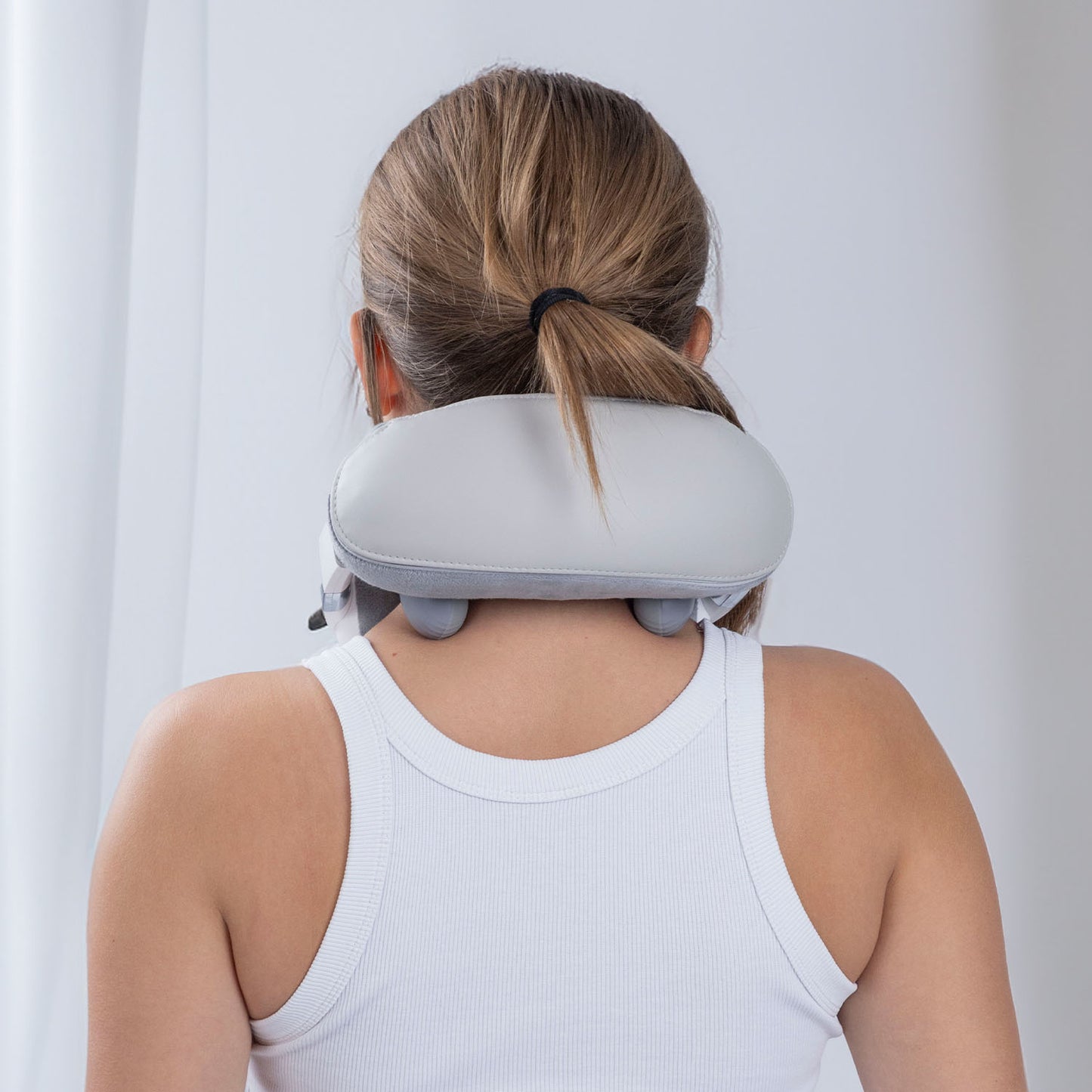 ARES uNeck Smart Massager