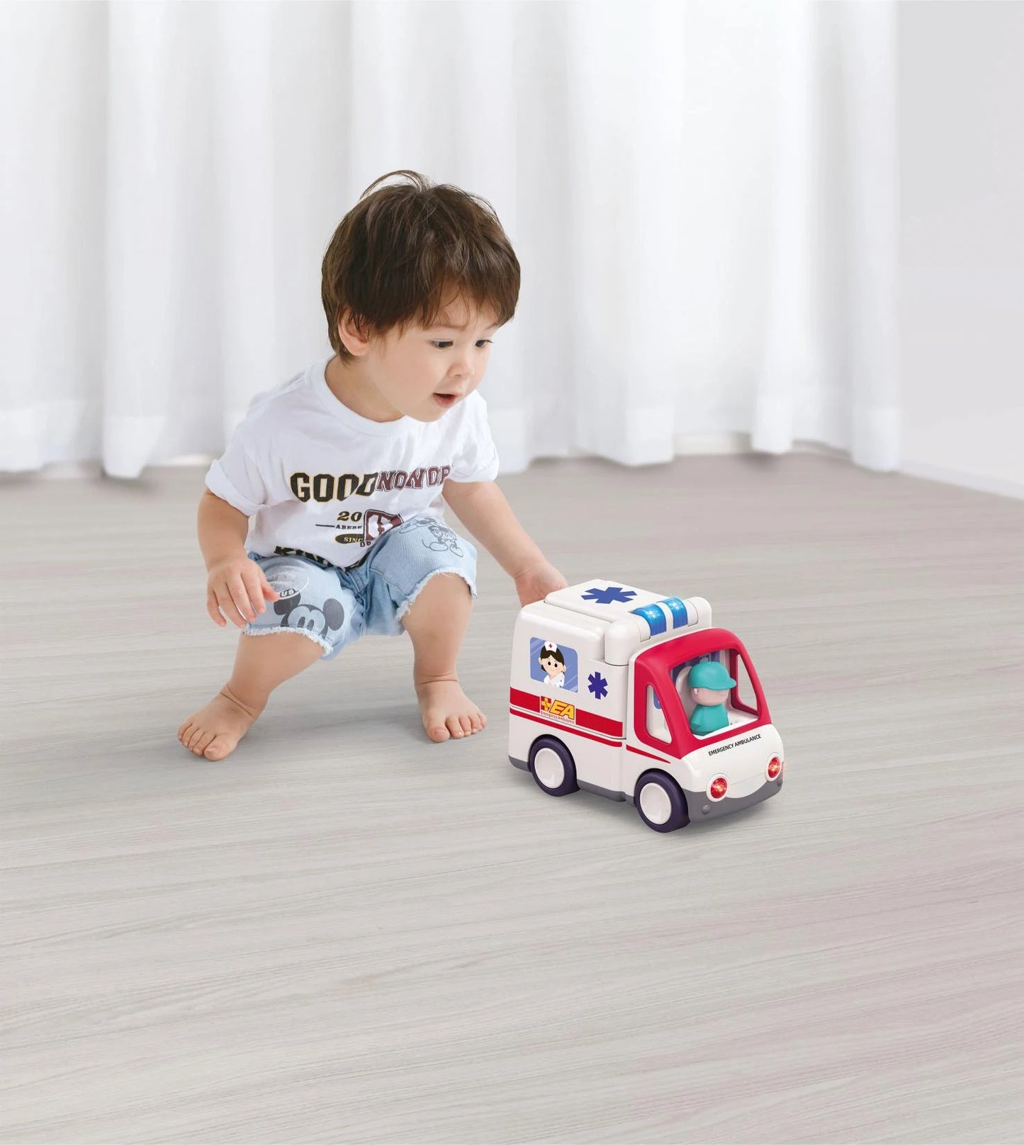 HOLA – Toy Ambulance