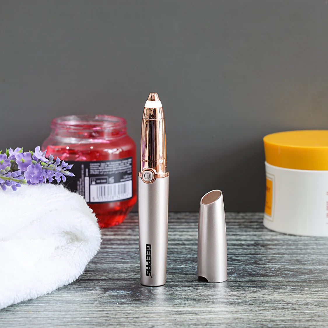 Geepas GLS86040 Eyebrow Trimmer – USB Rechargeable, Built-in Light Indicator, Precision Head with Sharp Blades, Portable Design, Rose Gold