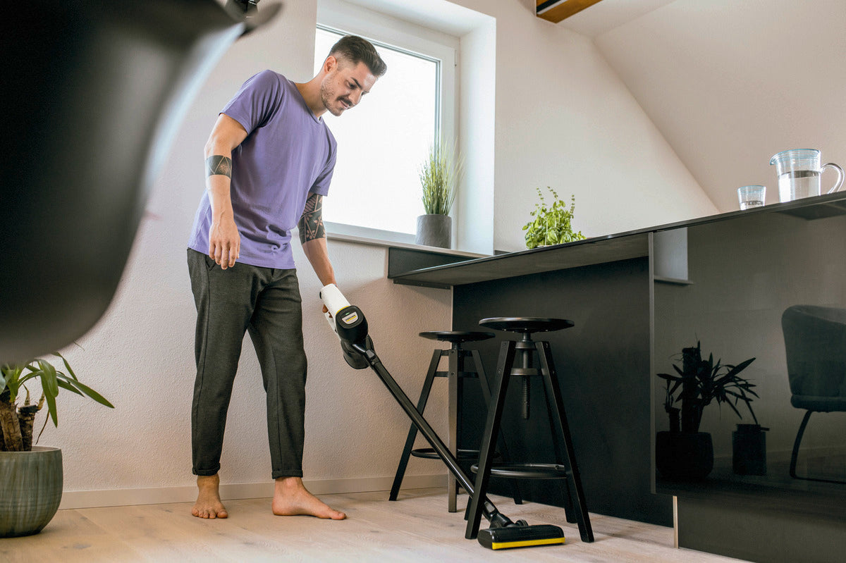 Karcher Upright Vacuum Cleaner Cordless Run Time Up To 30 Minutes White
