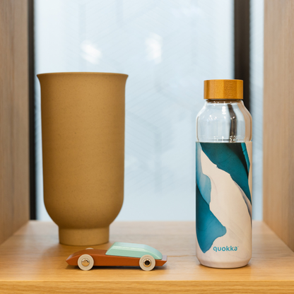 QUOKKA GLASS BOTTLE WITH SILICONE COVER FLOW 660 ML ICEBERG